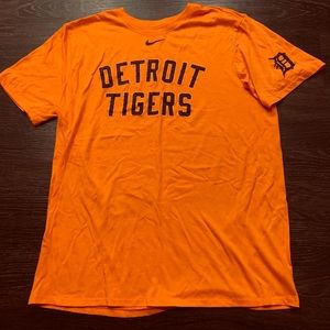 Men’s Nike Tri-blend t-shirt (Detroit Tigers)